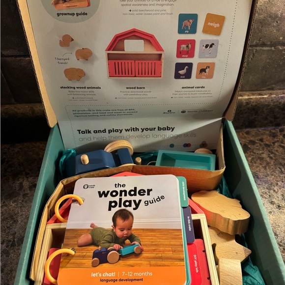 Kiwi Co. The Wonder Play Guide Let's Chat Language Development Toy - Picture 3 of 4